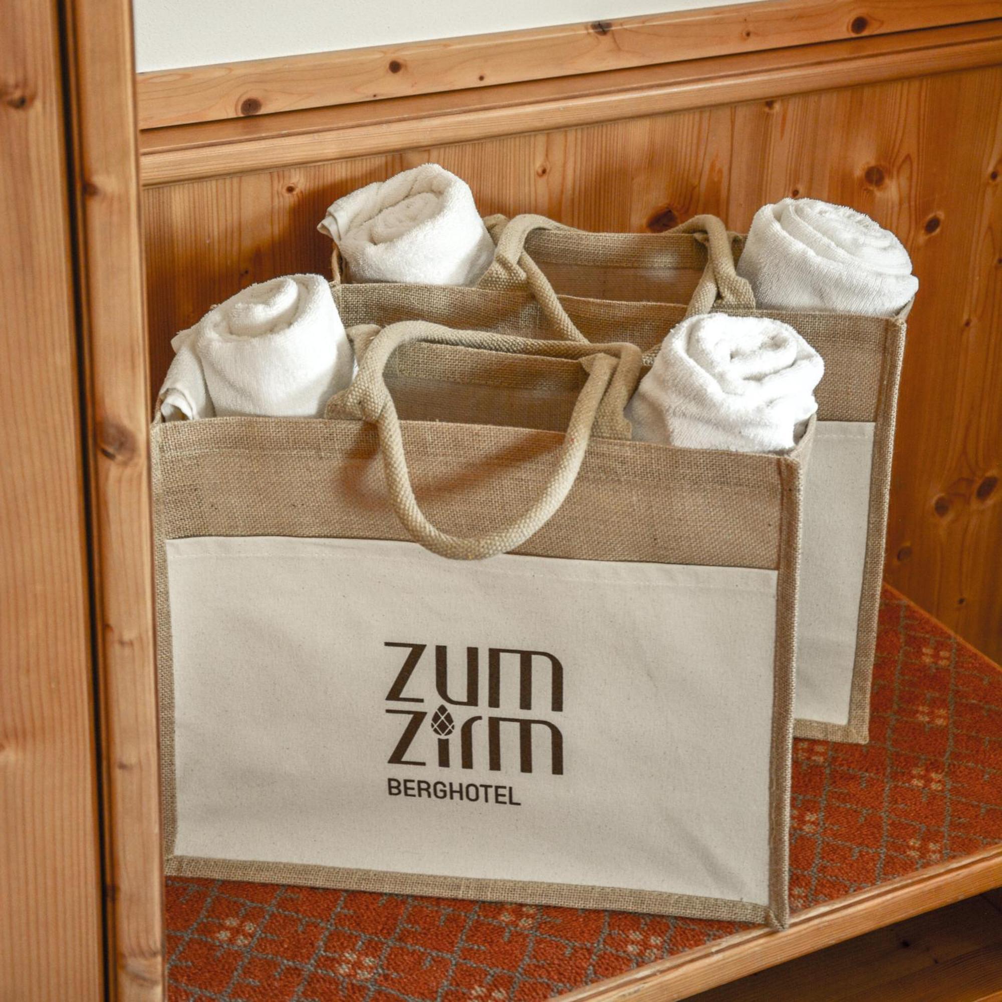 Berghotel Zum Zirm 克拉博 外观 照片