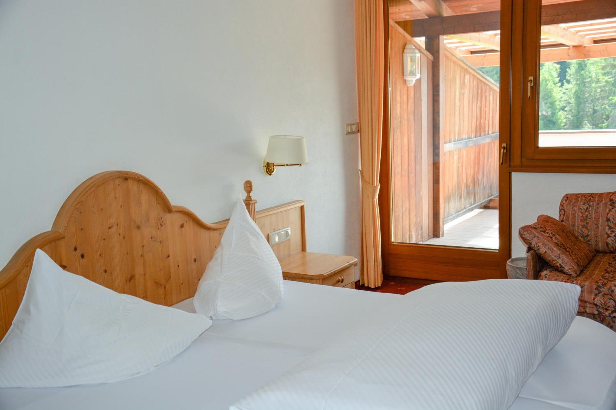 Berghotel Zum Zirm 克拉博 外观 照片