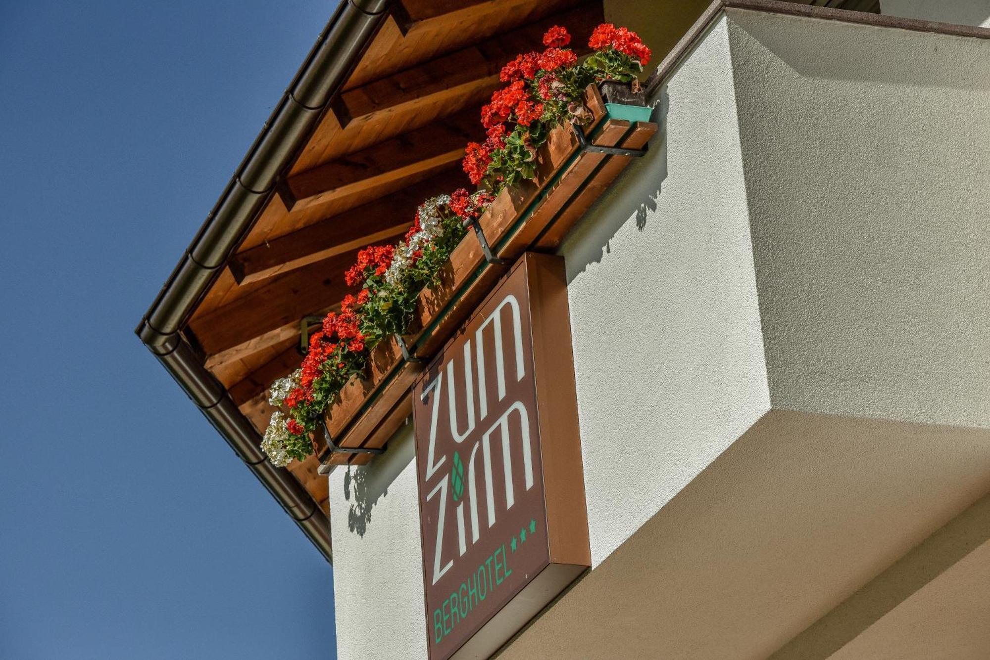 Berghotel Zum Zirm 克拉博 外观 照片